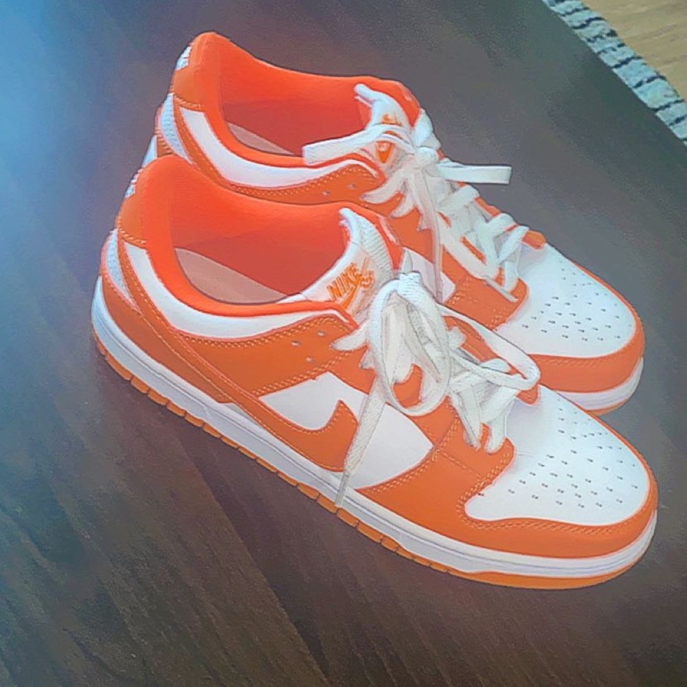 Syracuse Nike Dunks (low) men’s 9.5 women’s 11